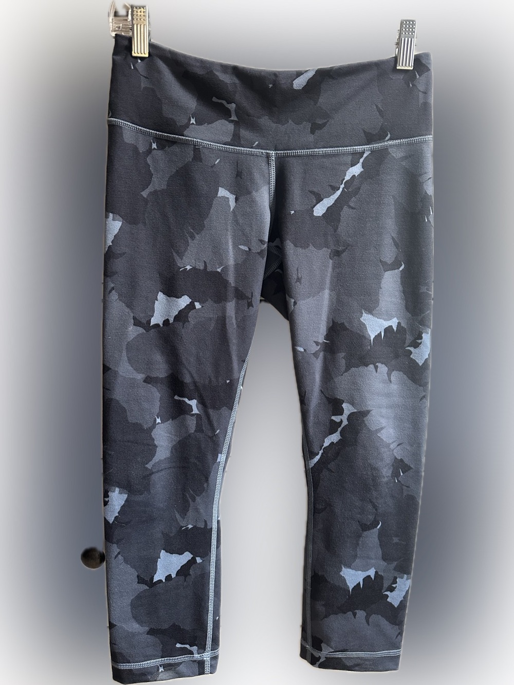 Lululemon Wunder Under Train cropped leggings